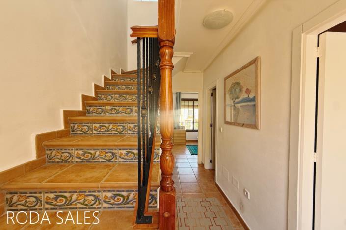 Image No.21-2 Bed Townhouse for sale