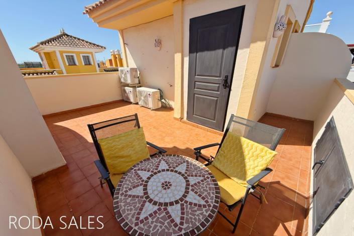 Image No.22-2 Bed Townhouse for sale