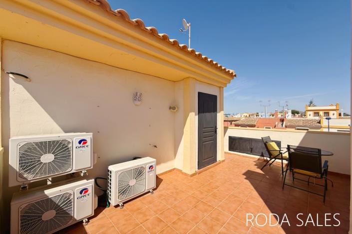 Image No.24-2 Bed Townhouse for sale