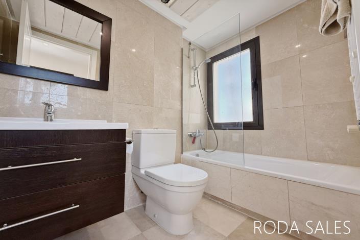 Image No.18-3 Bed Duplex for sale