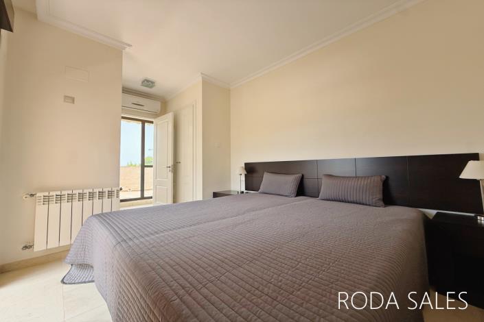 Image No.27-3 Bed Duplex for sale