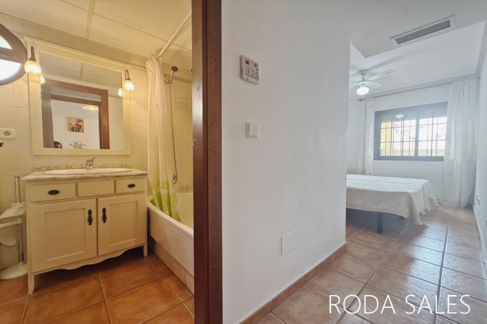 Image No.12-Appartement de 3 chambres à vendre à Roda