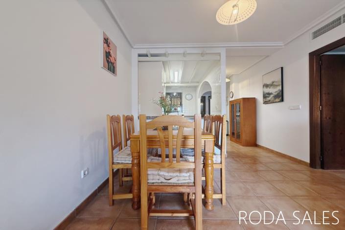 Image No.22-Appartement de 3 chambres à vendre à Roda