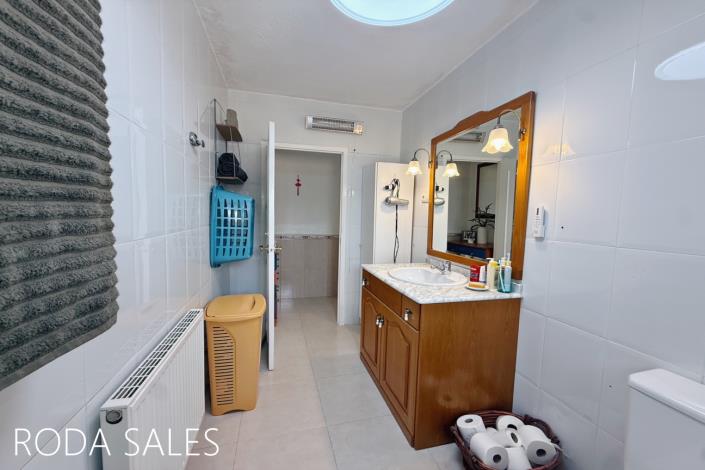Image No.24-2 Bed Finca for sale