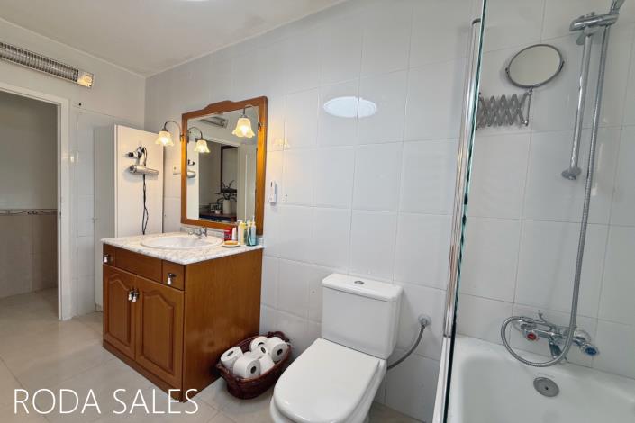 Image No.25-2 Bed Finca for sale