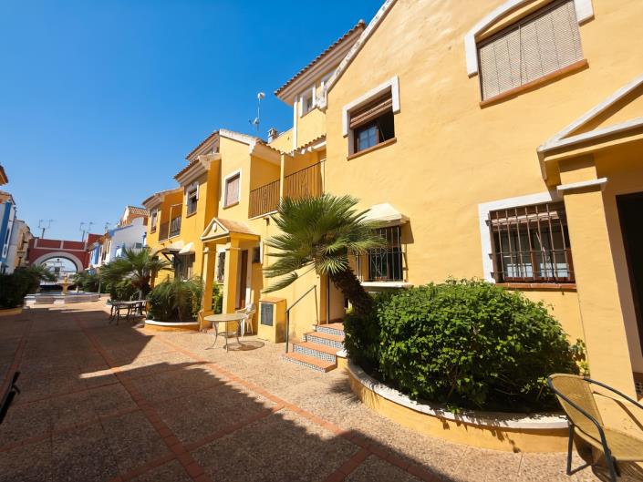 Image No.10-2 Bed Townhouse for sale