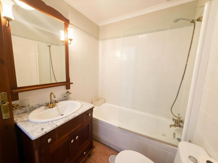Image No.17-2 Bed Townhouse for sale