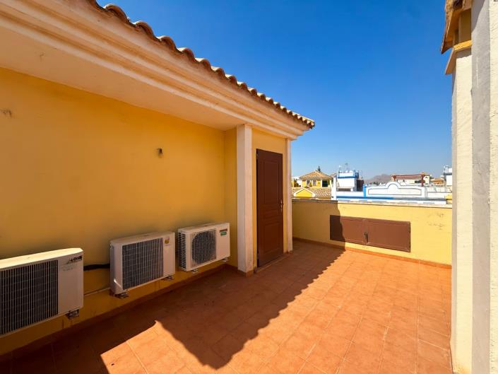 Image No.23-2 Bed Townhouse for sale