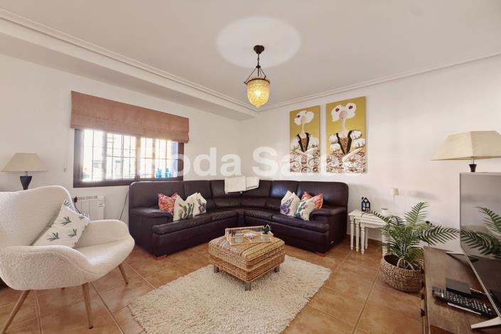 Image No.9-3 Bed Townhouse for sale