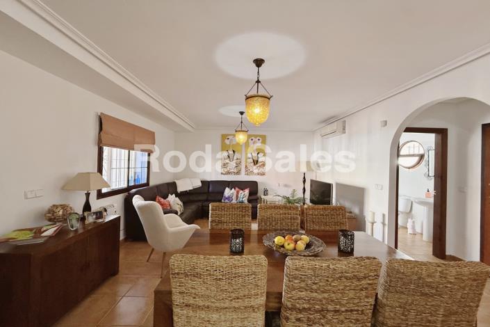 Image No.10-3 Bed Townhouse for sale