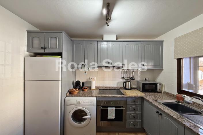 Image No.13-3 Bed Townhouse for sale