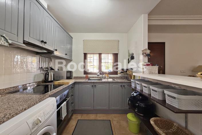Image No.14-3 Bed Townhouse for sale