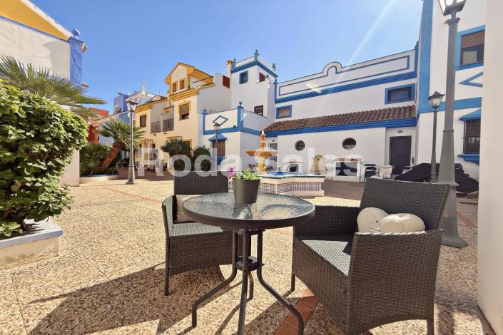 Image No.18-3 Bed Townhouse for sale
