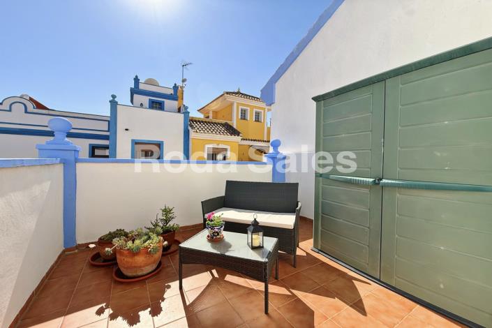 Image No.23-3 Bed Townhouse for sale