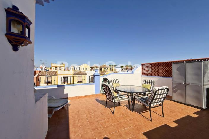 Image No.37-3 Bed Townhouse for sale