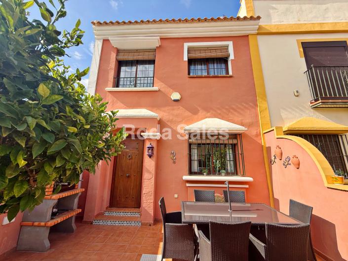 Image No.5-3 Bed Townhouse for sale
