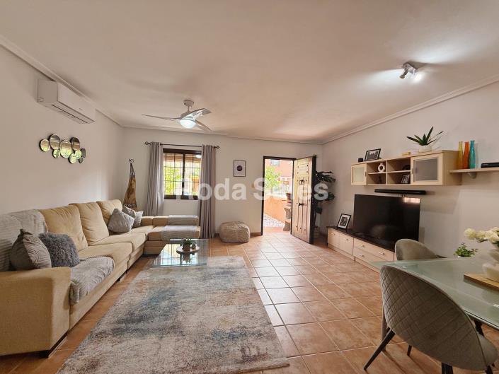 Image No.12-3 Bed Townhouse for sale