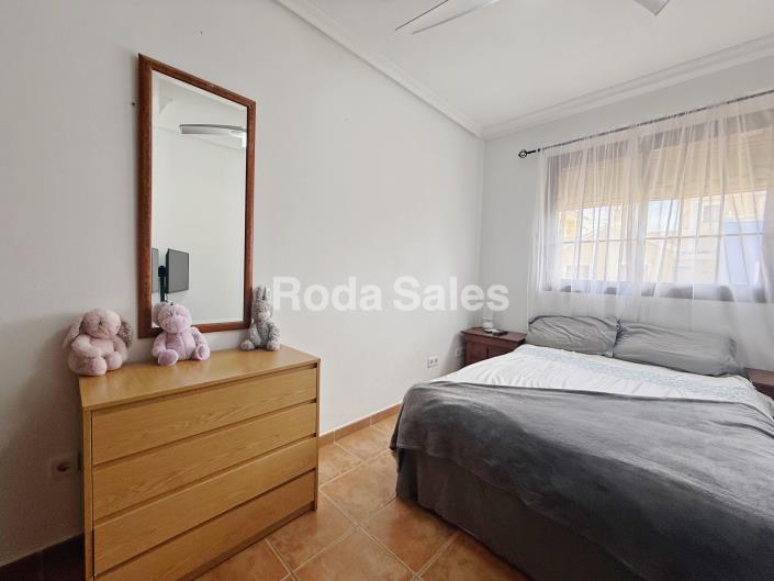 Image No.23-3 Bed Townhouse for sale