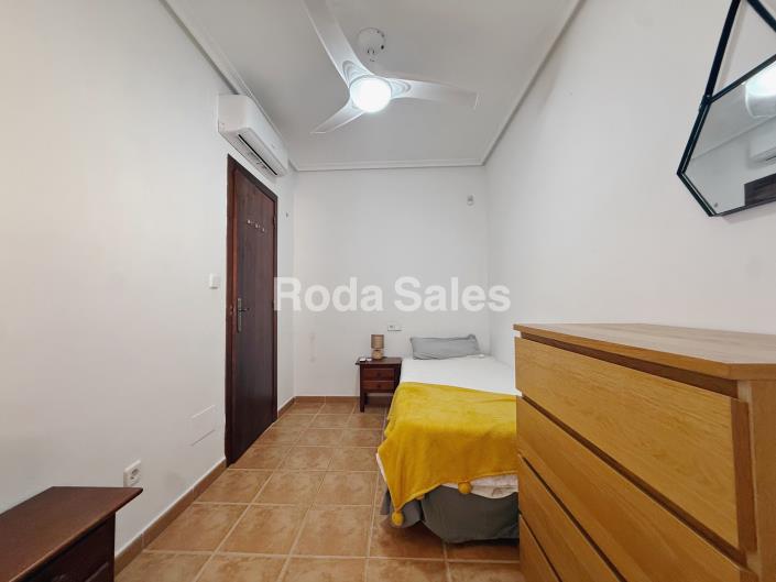 Image No.31-3 Bed Townhouse for sale