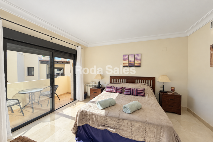 Image No.17-3 Bed Townhouse for sale