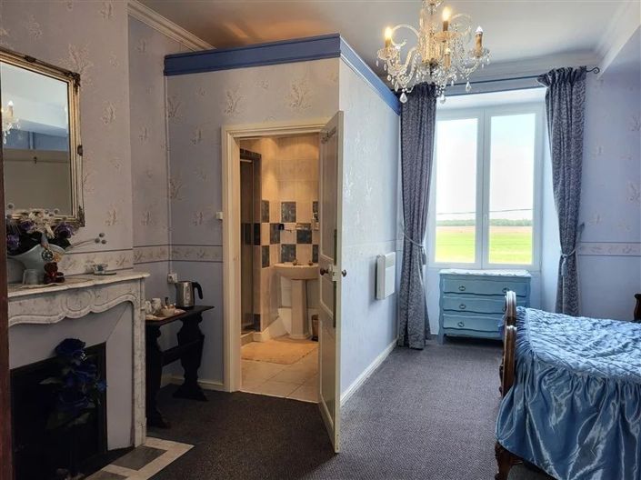 Image No.14-9 Bed Chateaux for sale