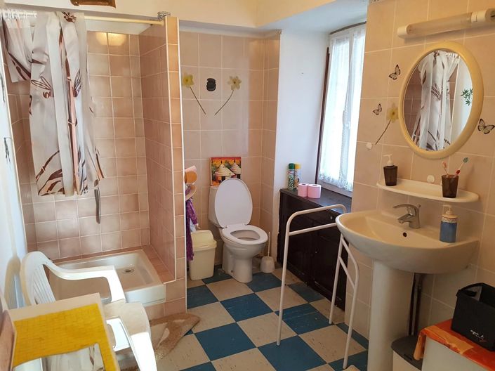 Image No.18-3 Bed House for sale