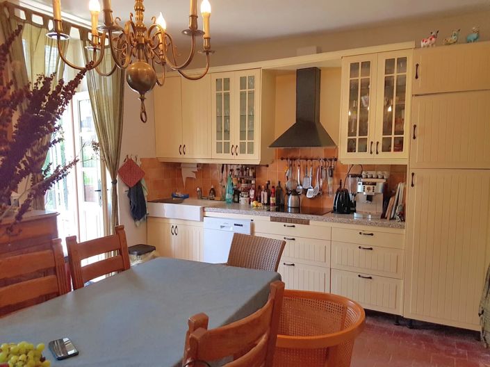 Image No.7-5 Bed House for sale