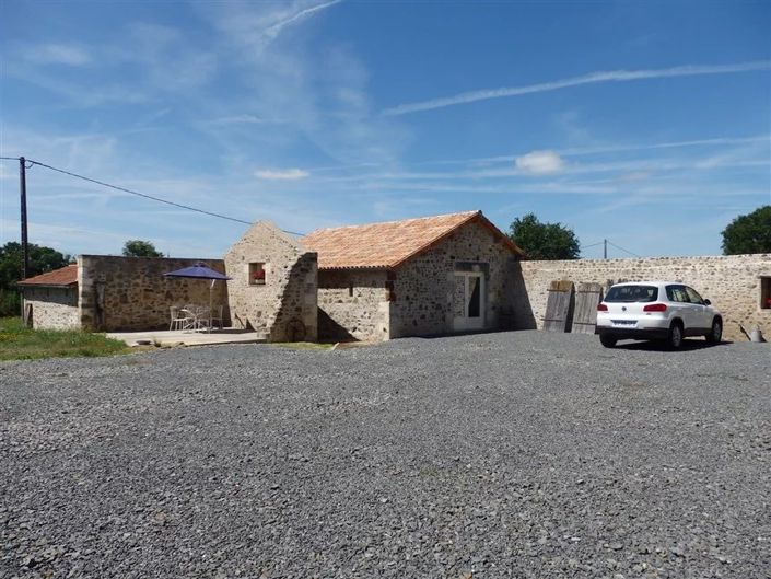 Image No.5-15 Bed House for sale