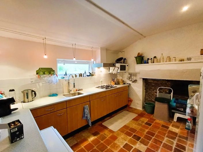 Image No.17-6 Bed House for sale