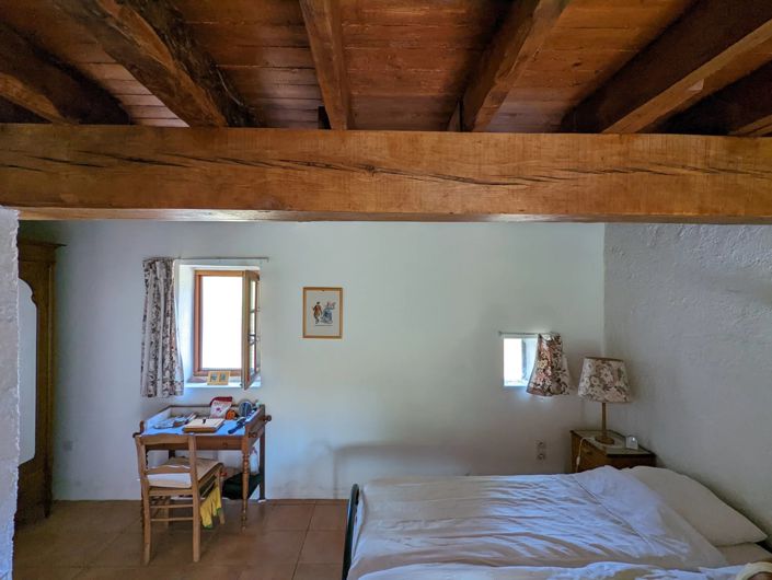 Image No.24-6 Bed House for sale