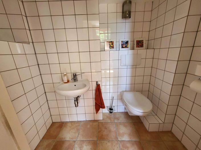 Image No.12-6 Bed House for sale