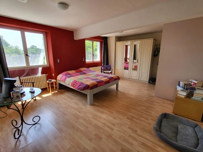 Image No.19-6 Bed House for sale