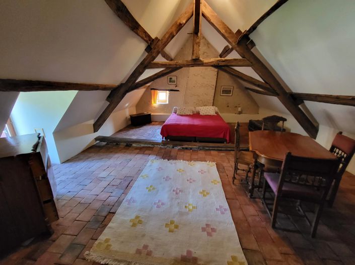 Image No.7-8 Bed House for sale