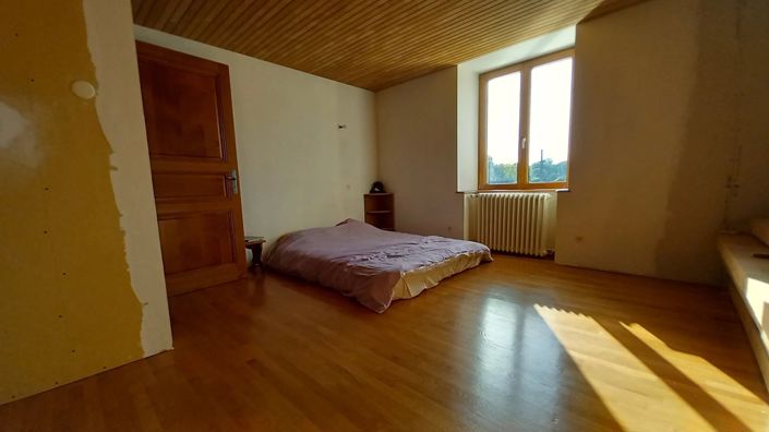 Image No.17-7 Bed House for sale