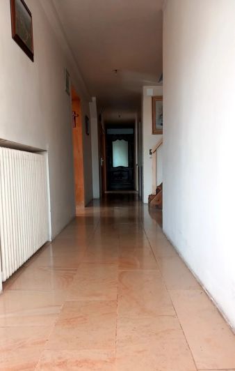 Image No.8-7 Bed House for sale