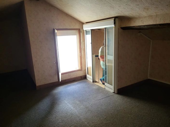 Image No.11-2 Bed Townhouse for sale