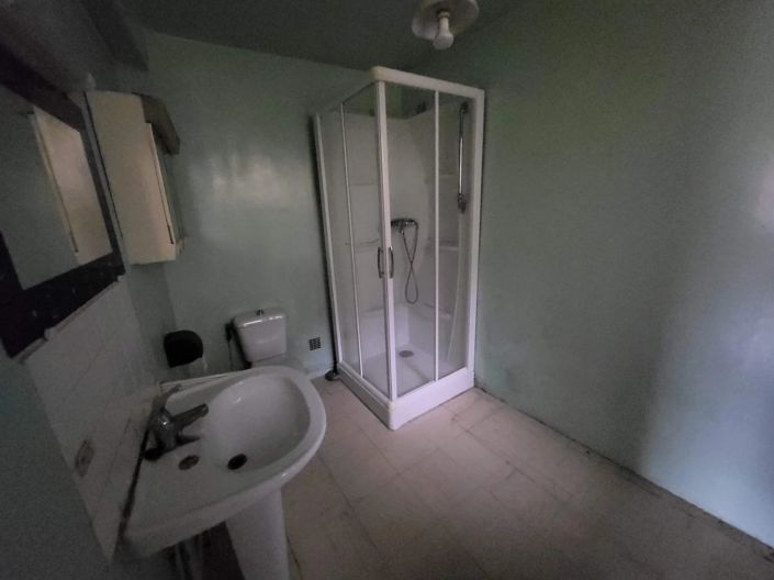 Image No.9-2 Bed Townhouse for sale