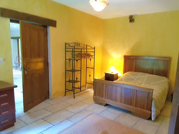 Image No.14-6 Bed House for sale