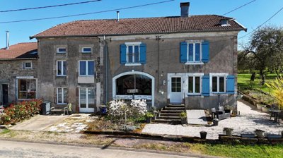 1 - Regnévelle, Maison
