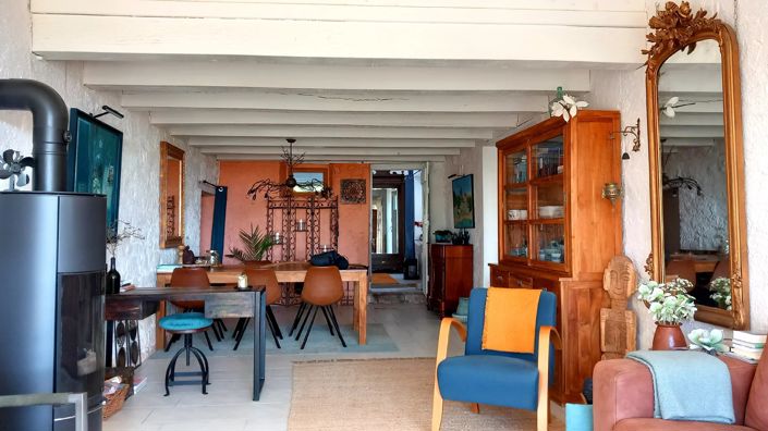 Image No.12-7 Bed House for sale