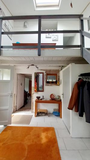 Image No.20-7 Bed House for sale