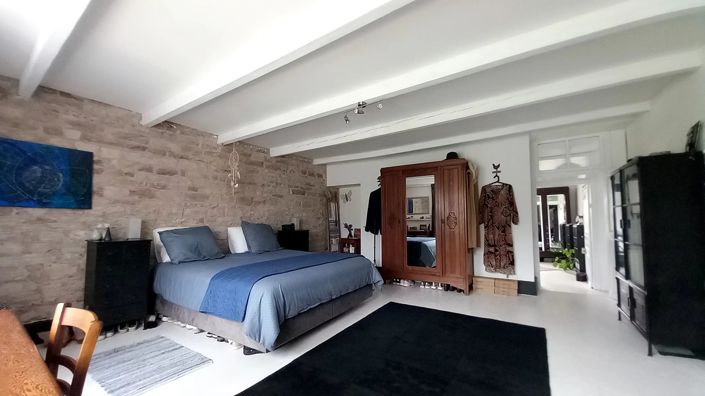 Image No.30-7 Bed House for sale