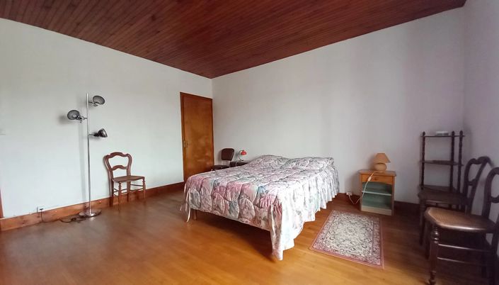 Image No.12-2 Bed House for sale