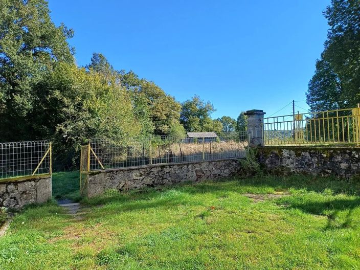 Image No.10-4 Bed House for sale