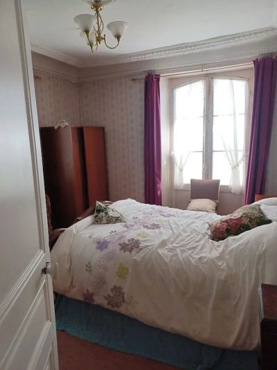 Image No.17-6 Bed House for sale