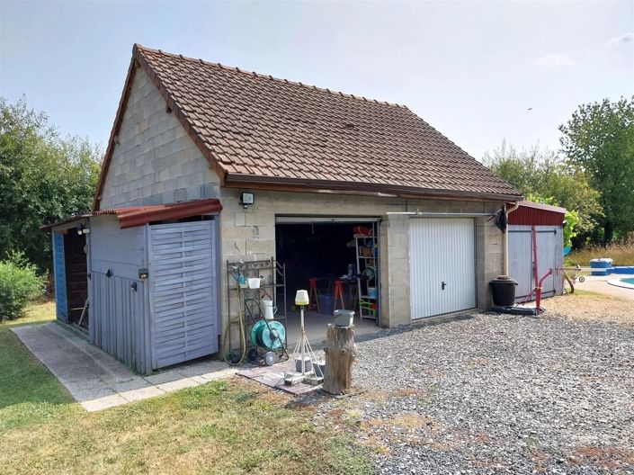 Image No.17-5 Bed House for sale