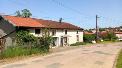 1 - Regnévelle, Maison