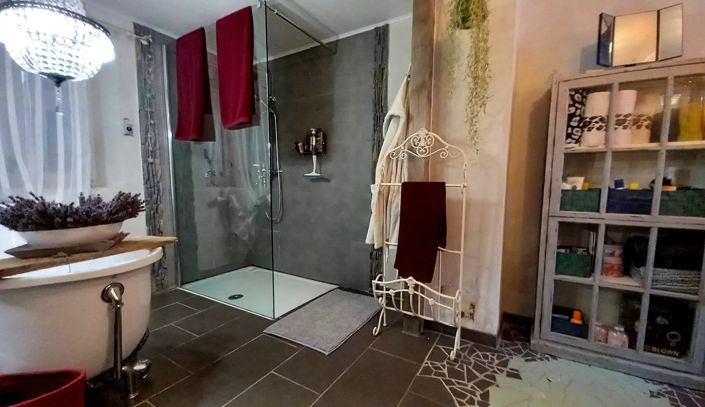 Image No.16-3 Bed House for sale