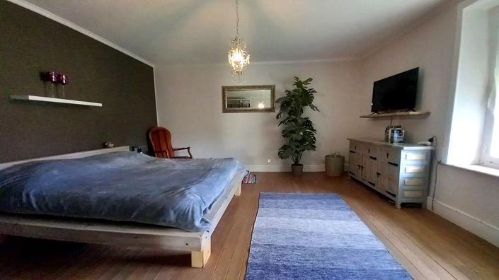 Image No.14-3 Bed House for sale