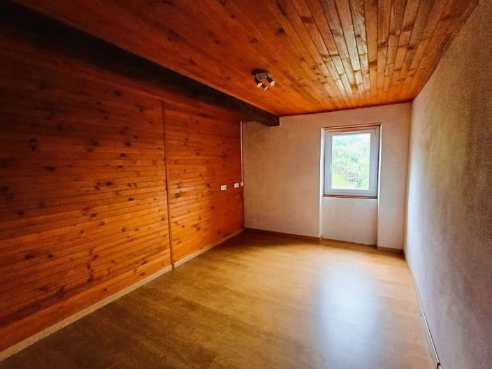 Image No.17-2 Bed House for sale